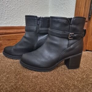 Torrid Chelsea Lugg Boots